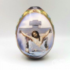 Пасхальное яйцо с образом распятого Иисуса Христа по эскизу В. М. Васнецова